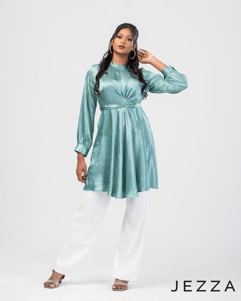 Gleaming Satin Top with a Twist 62522